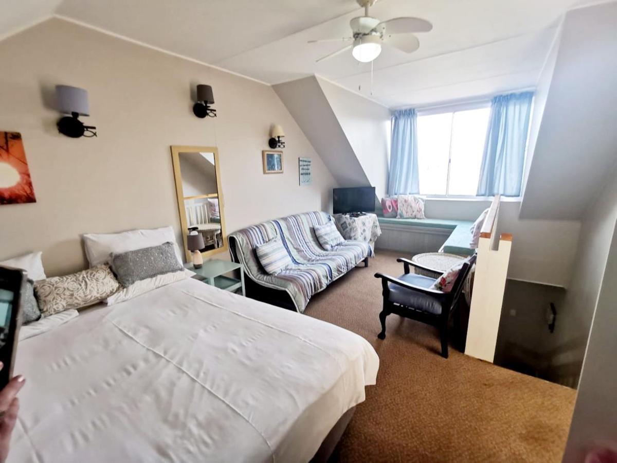 The Coelacanth Guest House And Beach Thyme Self Catering Kiddʼs Beach Exteriér fotografie