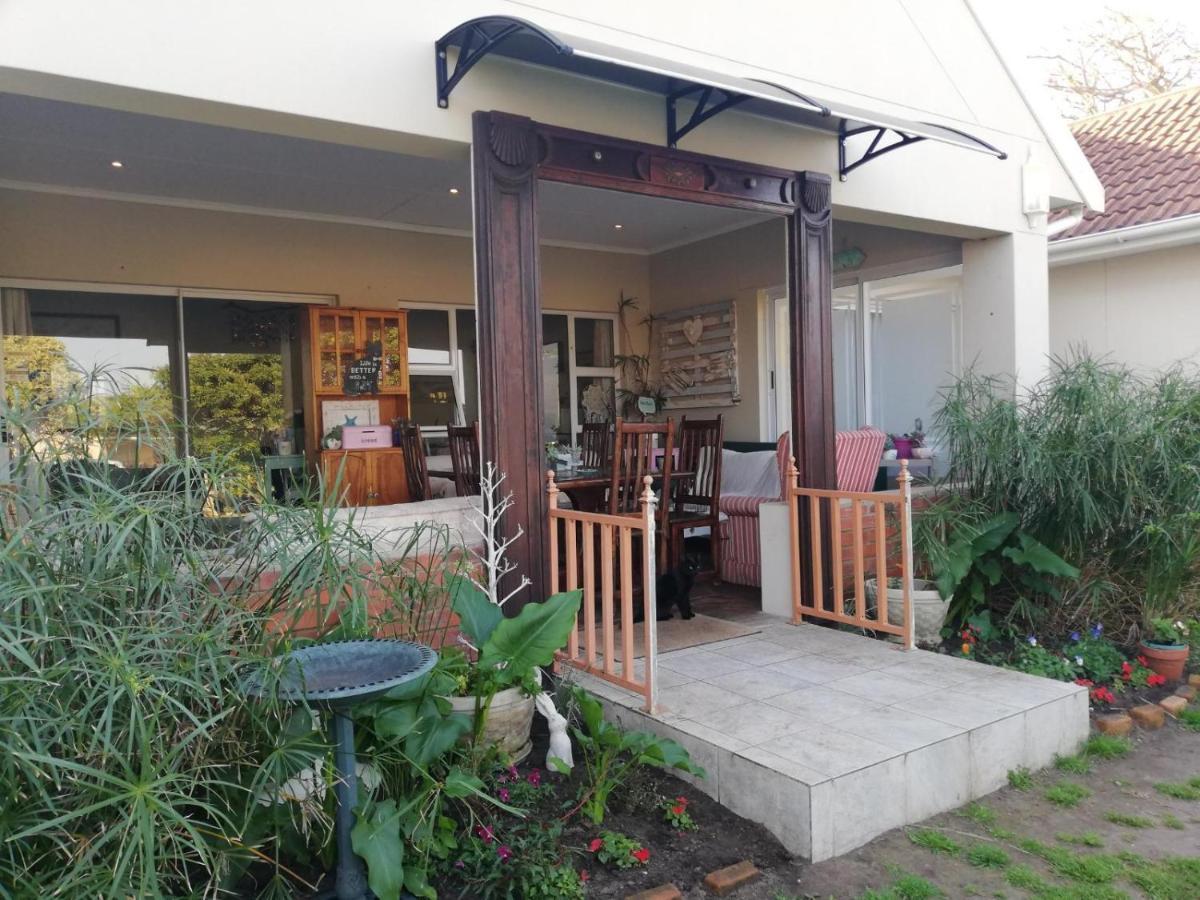 The Coelacanth Guest House And Beach Thyme Self Catering Kiddʼs Beach Exteriér fotografie