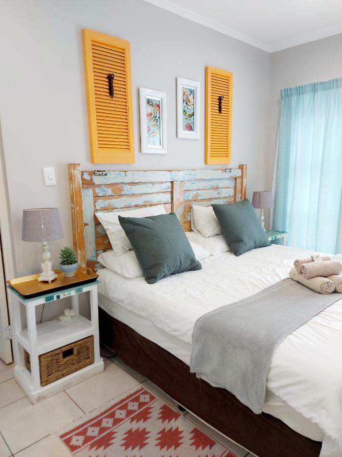 The Coelacanth Guest House And Beach Thyme Self Catering Kiddʼs Beach Exteriér fotografie