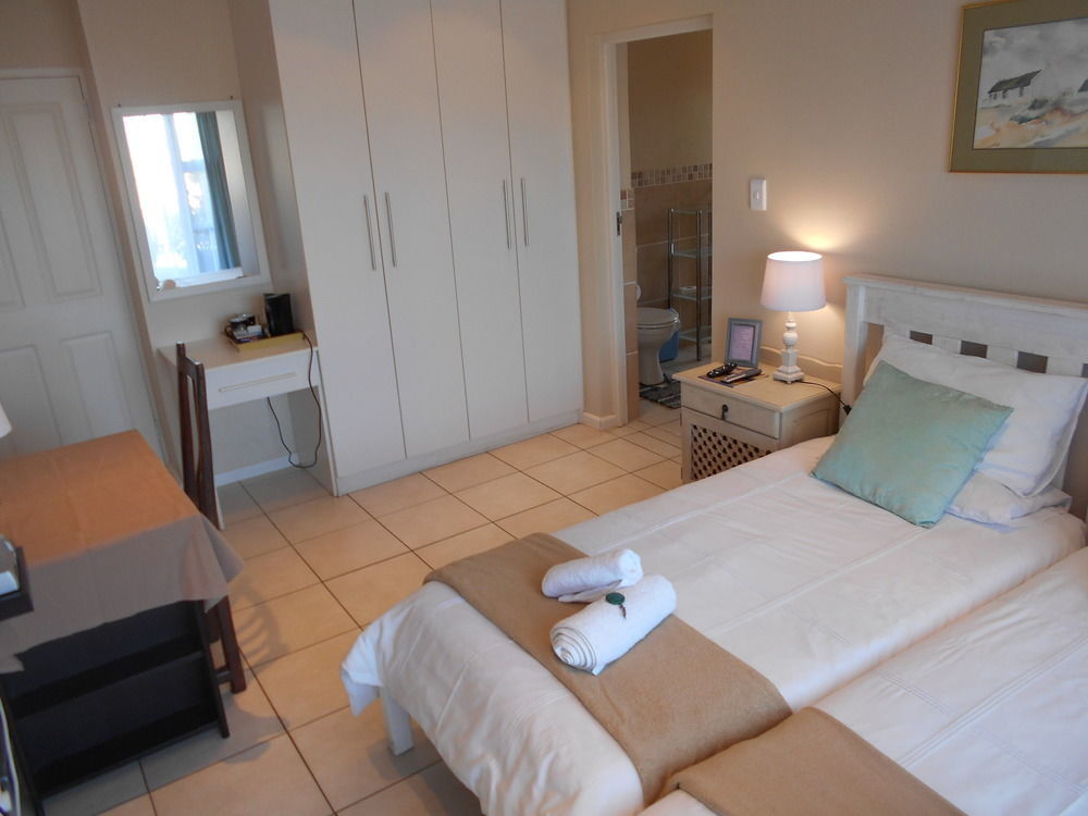 The Coelacanth Guest House And Beach Thyme Self Catering Kiddʼs Beach Exteriér fotografie