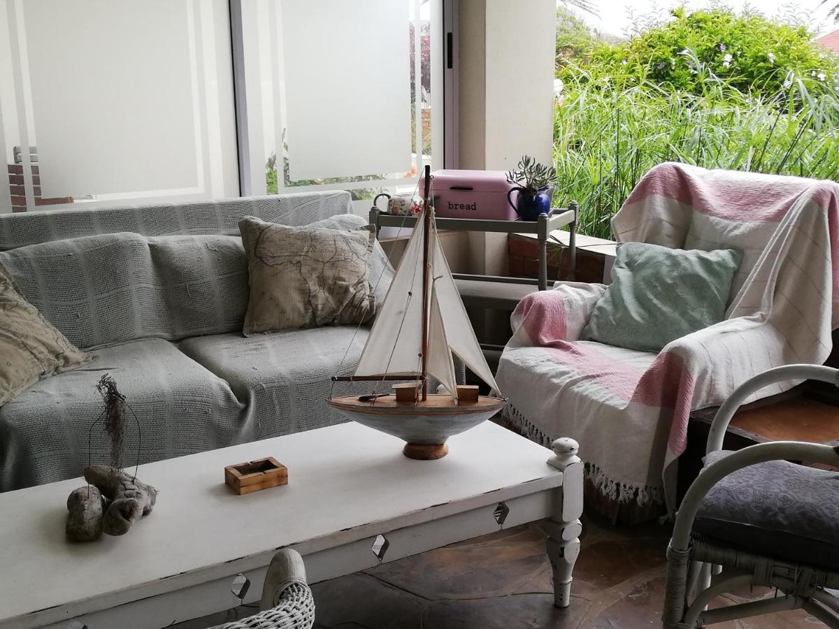 The Coelacanth Guest House And Beach Thyme Self Catering Kiddʼs Beach Exteriér fotografie